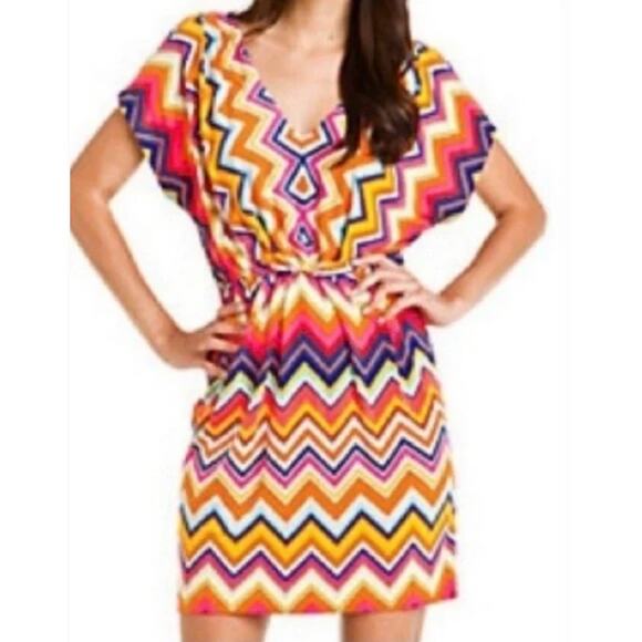 Women's Trina Turk Double V Neck Geometric Colorful Print Dress Size 0 - Picture 8 of 8